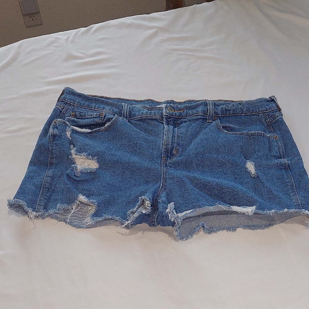 Old Navy Denim Distressed Jean Shorts.Size 14